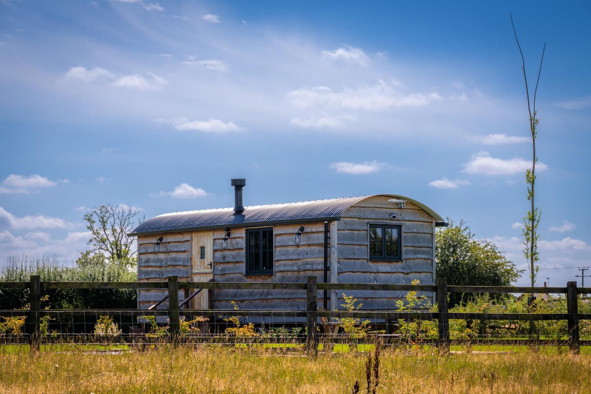 Monkwood Shepherds Hut Worcester Buitenkant foto